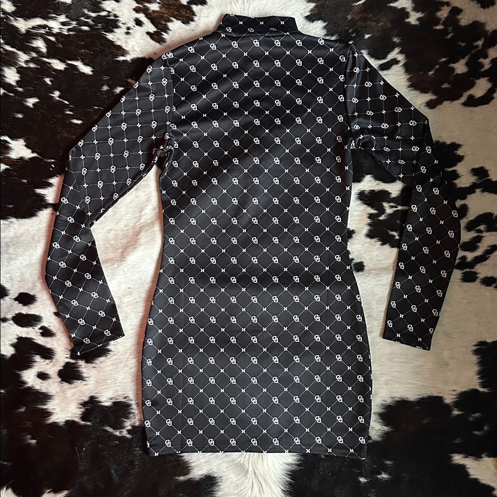 Y2K Divided by H&M Black and White Patterned Bodycon Long Sleeve Mini Dress - Picture 9 of 10